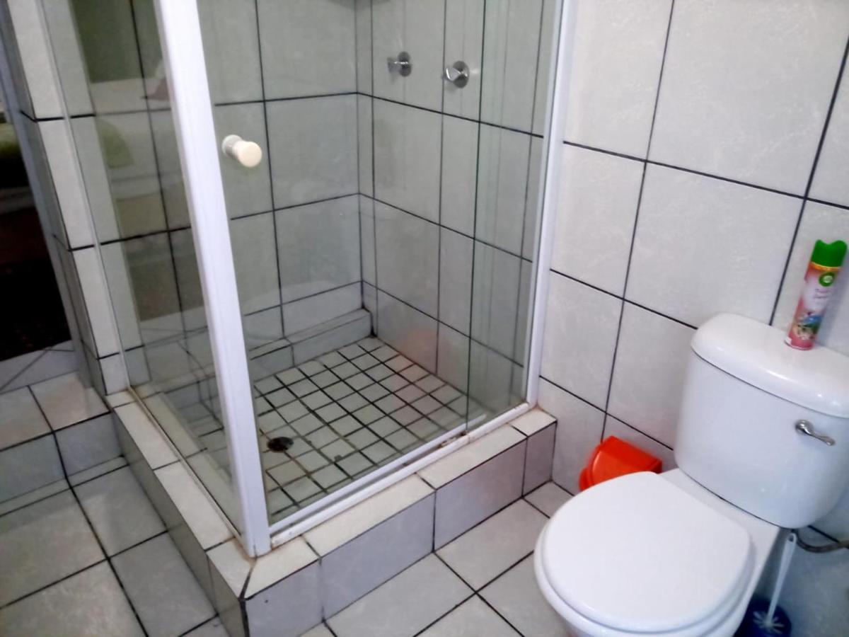 Rustenburg Guesthouse Eksteriør billede