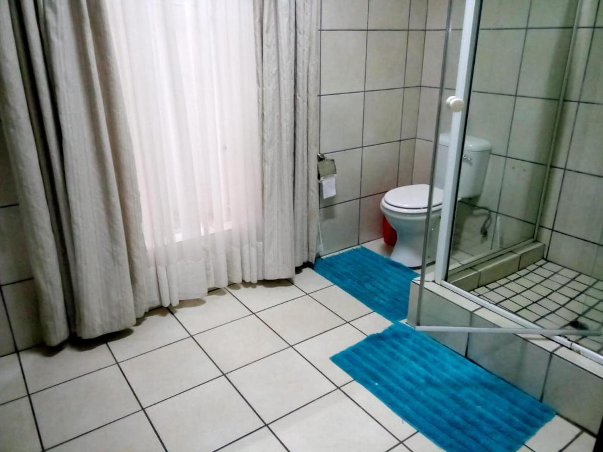 Rustenburg Guesthouse Eksteriør billede