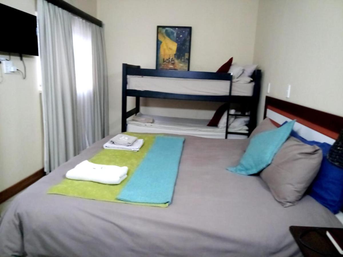 Rustenburg Guesthouse Eksteriør billede