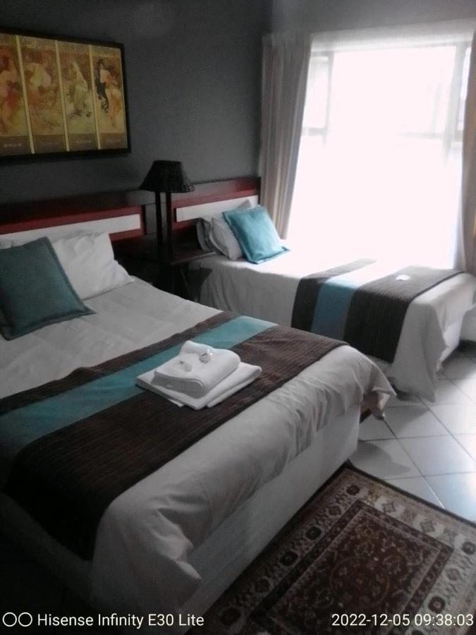 Rustenburg Guesthouse Eksteriør billede