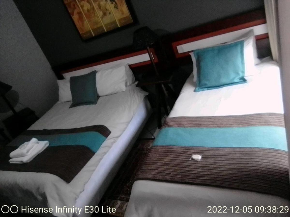Rustenburg Guesthouse Eksteriør billede