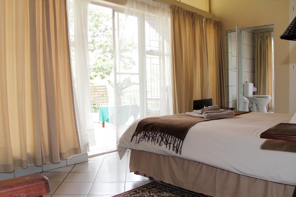 Rustenburg Guesthouse Eksteriør billede