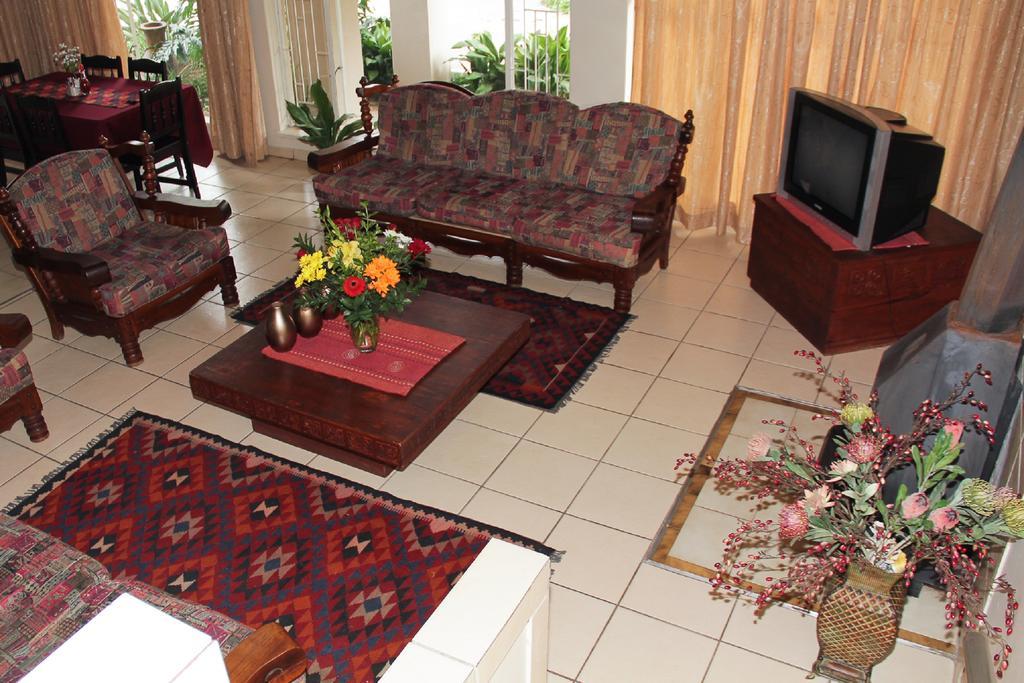 Rustenburg Guesthouse Eksteriør billede