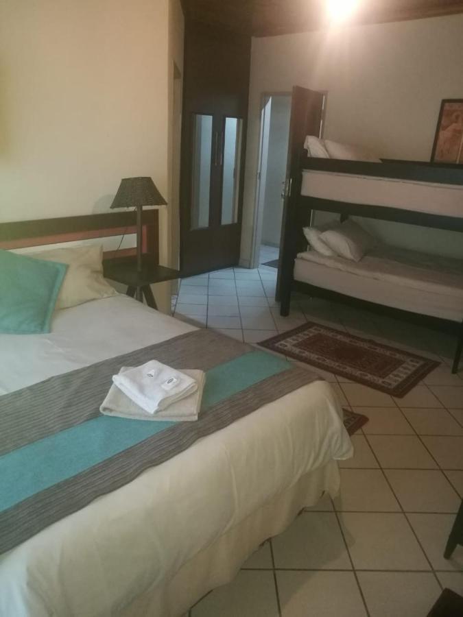Rustenburg Guesthouse Eksteriør billede